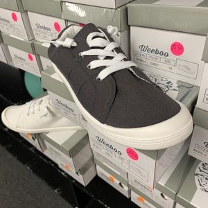 Slip on tennis shoes!!